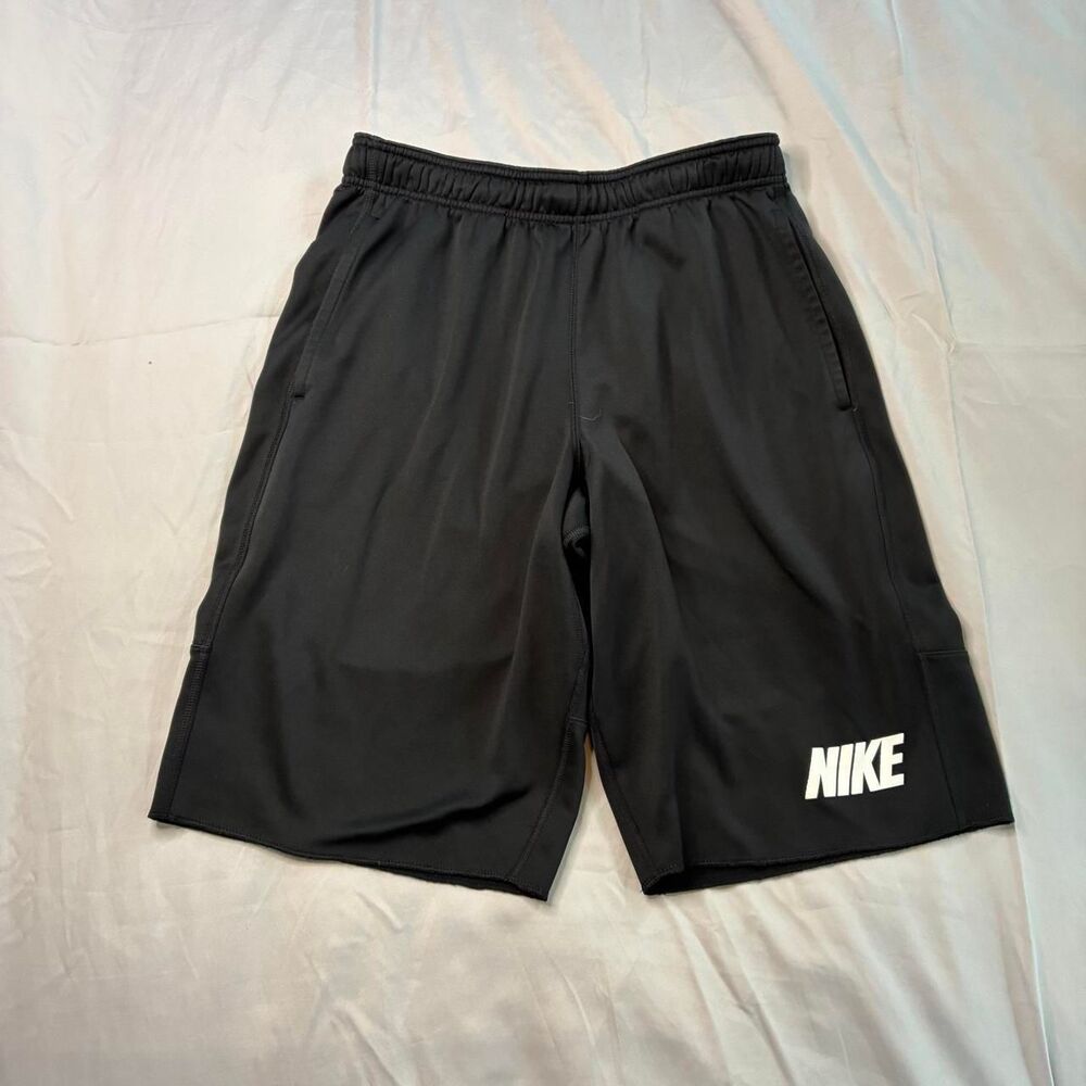 Nike Therma-FIT Black Athletic Training Shorts Men’s Medium Big Logo